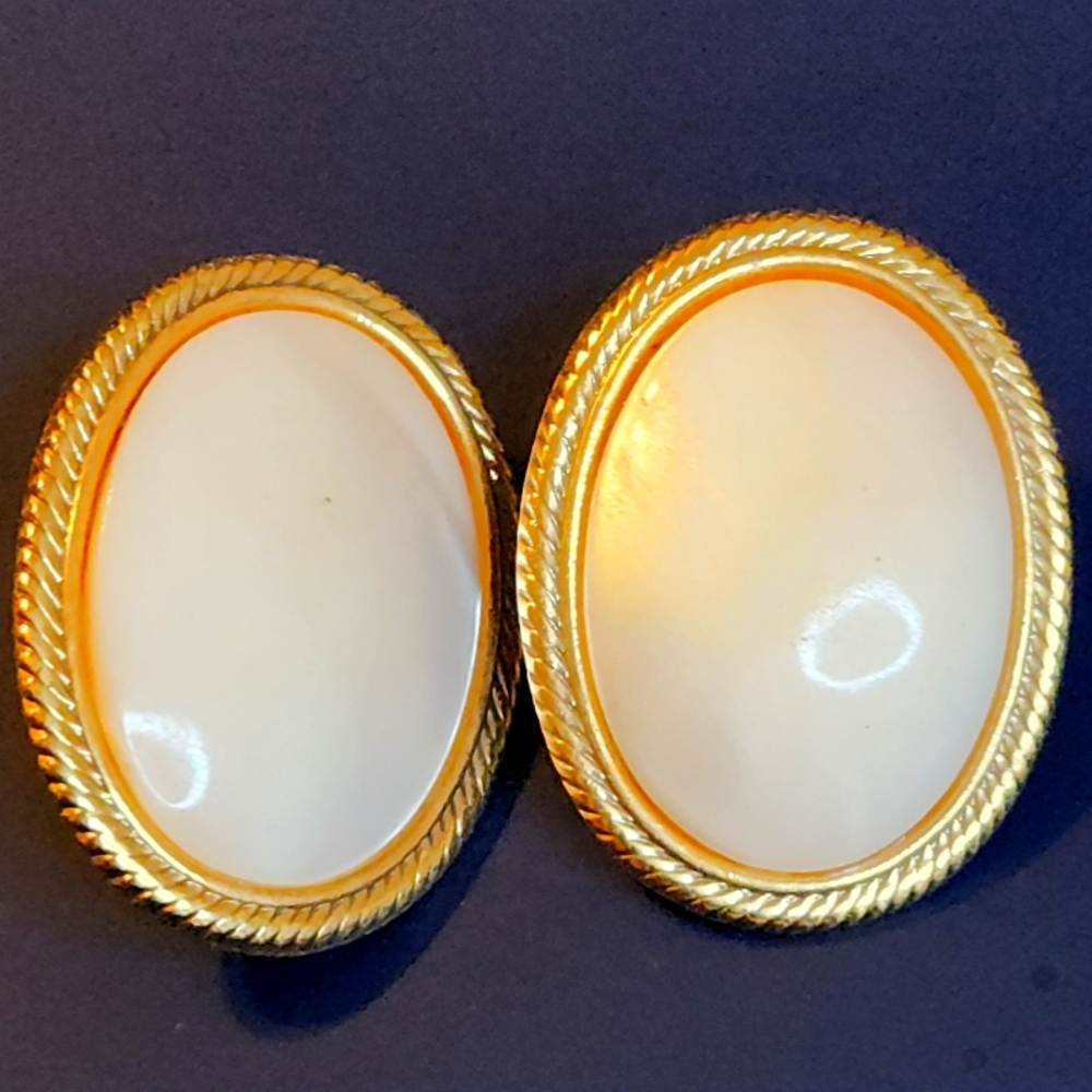 Elegant Gold Mabe Pearl Studded Earrings